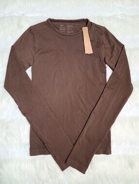 SKIMS Soft Smoothing Seamless Long Sleeve Top T-shirt Brown Cocoa Women XS NEW